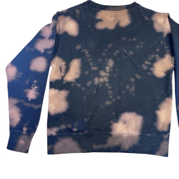 Full Tilt Black and Tan Black and Tan Tie Dye with Butterfly Graphic Hoodie - Picture 10 of 14